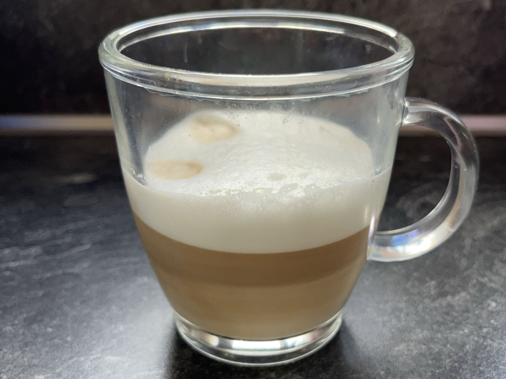 Latte Macchiato (DeLonghi, Milch 3,5% Fett) von Legolas78 | Hochgeladen von: Legolas78 Latte Macchiato (DeLonghi, Milch 3,5% Fett) von Legolas78 | Hochgeladen von: Legolas78