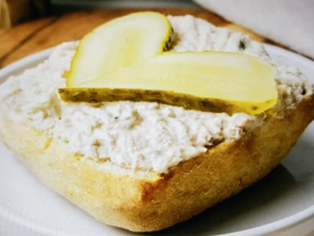 Halbes Thunfischsalat von derec | Hochgeladen von: derec Halbes Thunfischsalat von derec | Hochgeladen von: derec