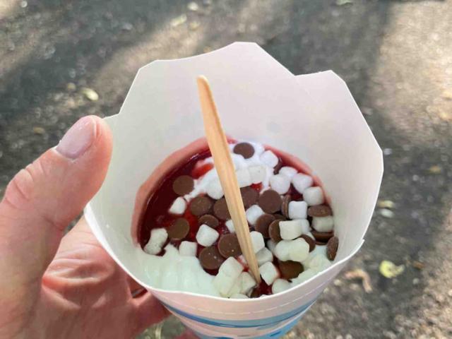 McFlurry Frozen Yogurt BOUNTY Erdbeer-Sauce von dora123 | Hochgeladen von: dora123