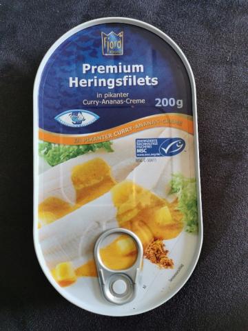 Premium Heringfilets, in pikanter Curry-Ananas-Creme von kakaoku | Hochgeladen von: kakaokuh597