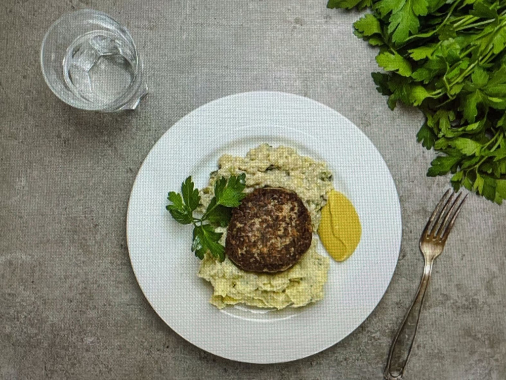 Hochgeladen von: derAndi76