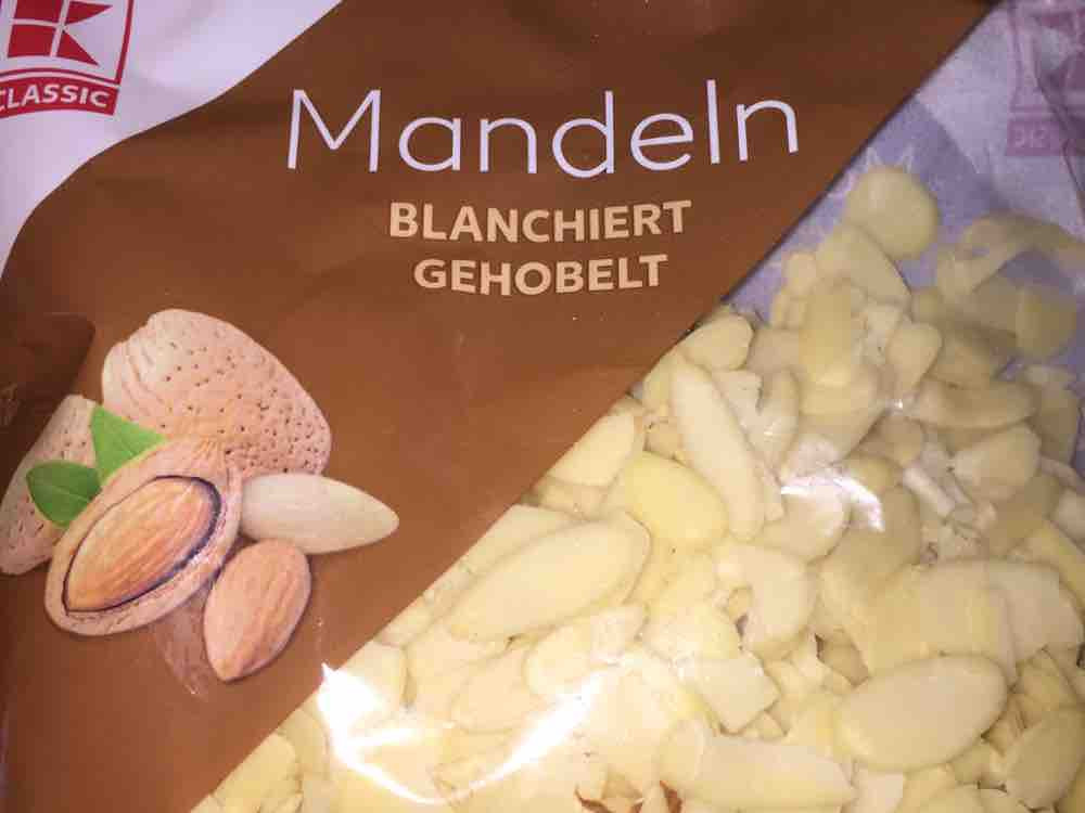 Mandeln, blanchiert, gehobelt von stellalost | Hochgeladen von: stellalost