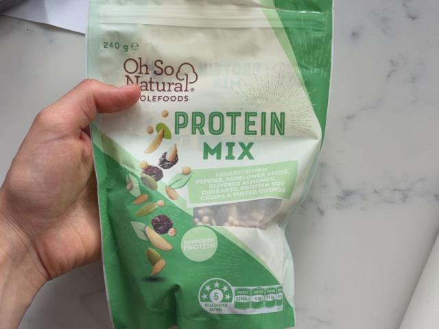 Hochgeladen von: valeriegmpl