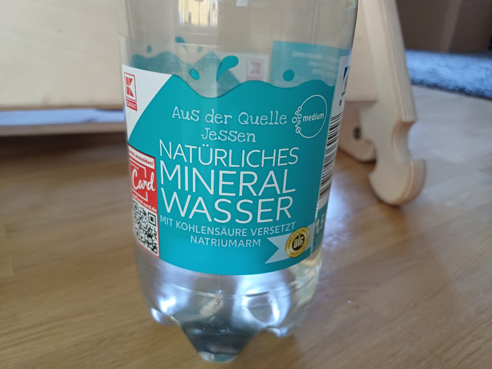 natürliches Mineralwasser, Medium von RiScdV83 | Hochgeladen von: RiScdV83