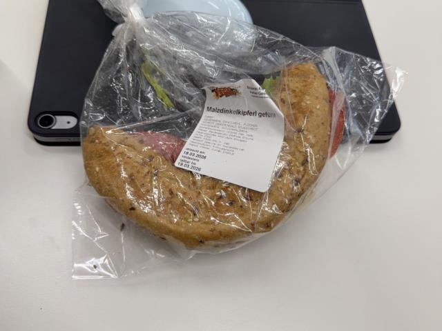 Hochgeladen von: monaron Hochgeladen von: monaron