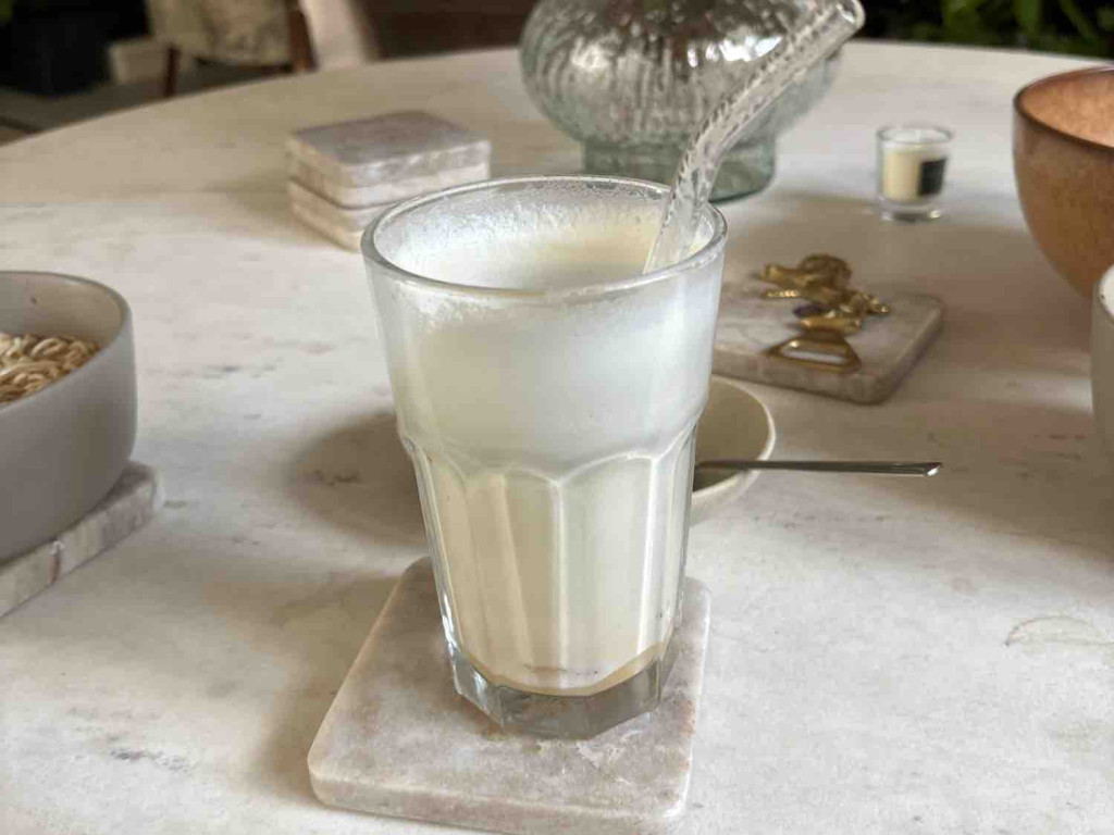 Eiskaffee mit Süßstoff, Milch (1,5) und Süßstoff von Floripanos | Hochgeladen von: Floripanos