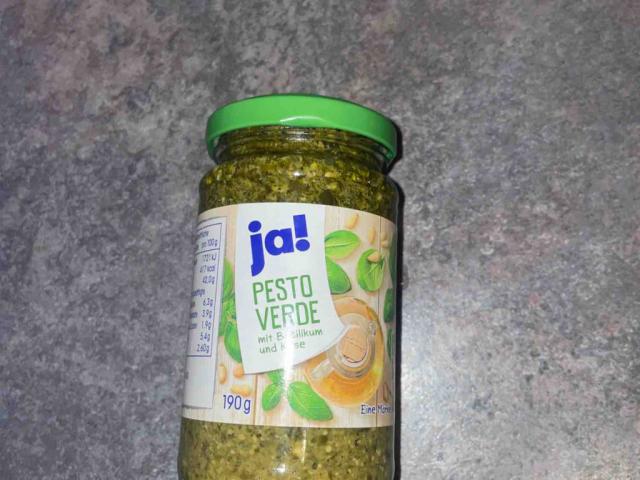 Pesto Verde, mit Basilikum und Käse von viviengnt | Hochgeladen von: viviengnt
