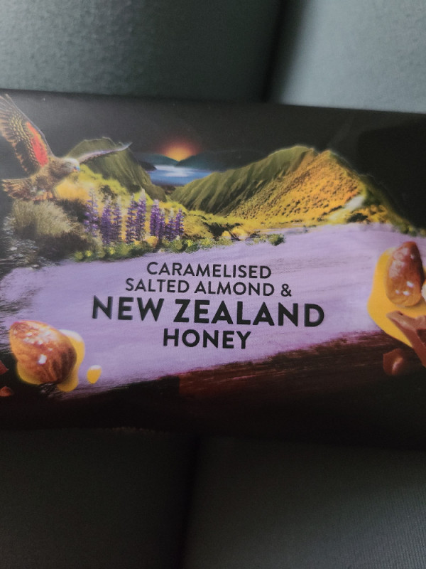 Nuii Caramelised Salted Almond, New Zealand Honey von Petrocelli | Hochgeladen von: Petrocelli69