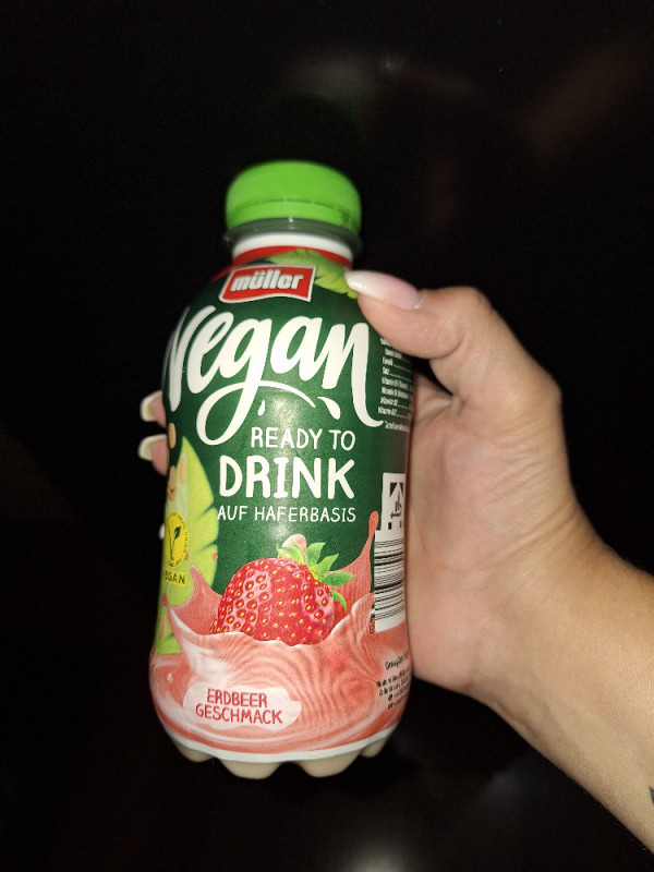 Vegan Ready to Drink, Erdbeere, auf Haferbasis von Tina Meyer | Hochgeladen von: Tina Meyer