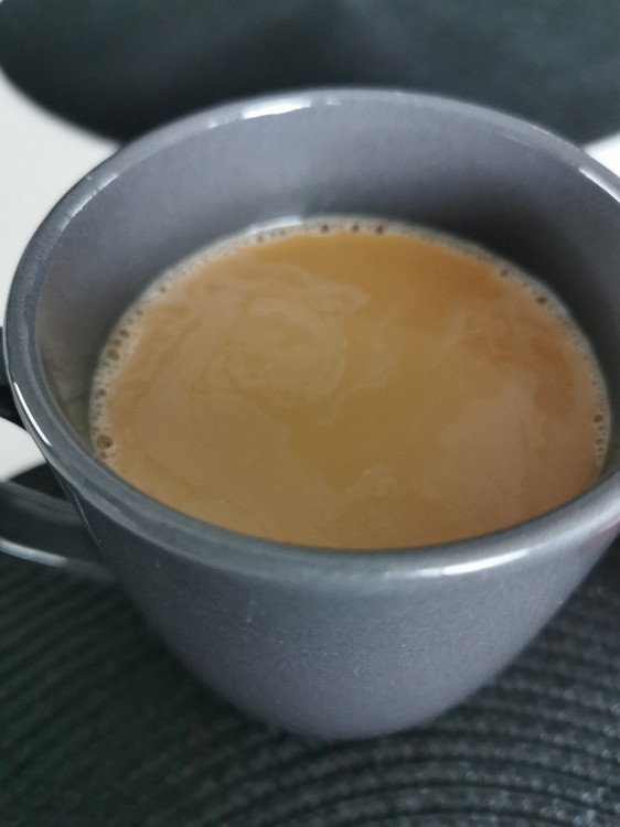 250ml Kaffee mit 3TL Kaffeeweißer von KriBu | Hochgeladen von: KriBu