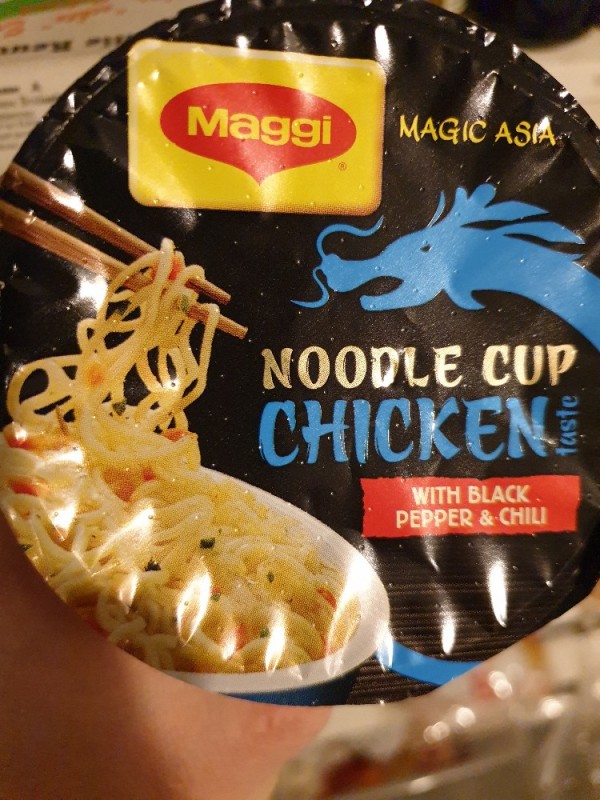 noodle cup chicken taste, with black pepper and chili von AlexBo | Hochgeladen von: AlexBogdan