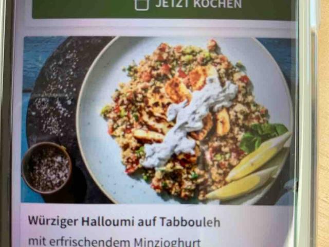 Würziger Halloumi auf Tabbouleh, mit erfrischendem Minzjoghurt v | Hochgeladen von: bergjens