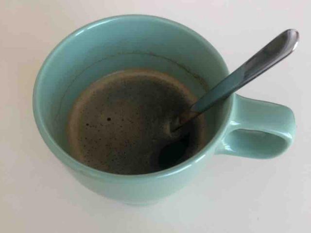Kaffee schwarz mit 2 Zuckerwürfeln von SarahBrownie | Uploaded by: SarahBrownie