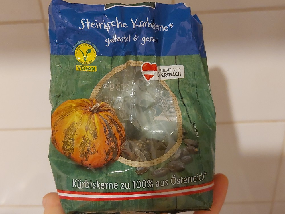 Hochgeladen von: tesa99 Hochgeladen von: tesa99