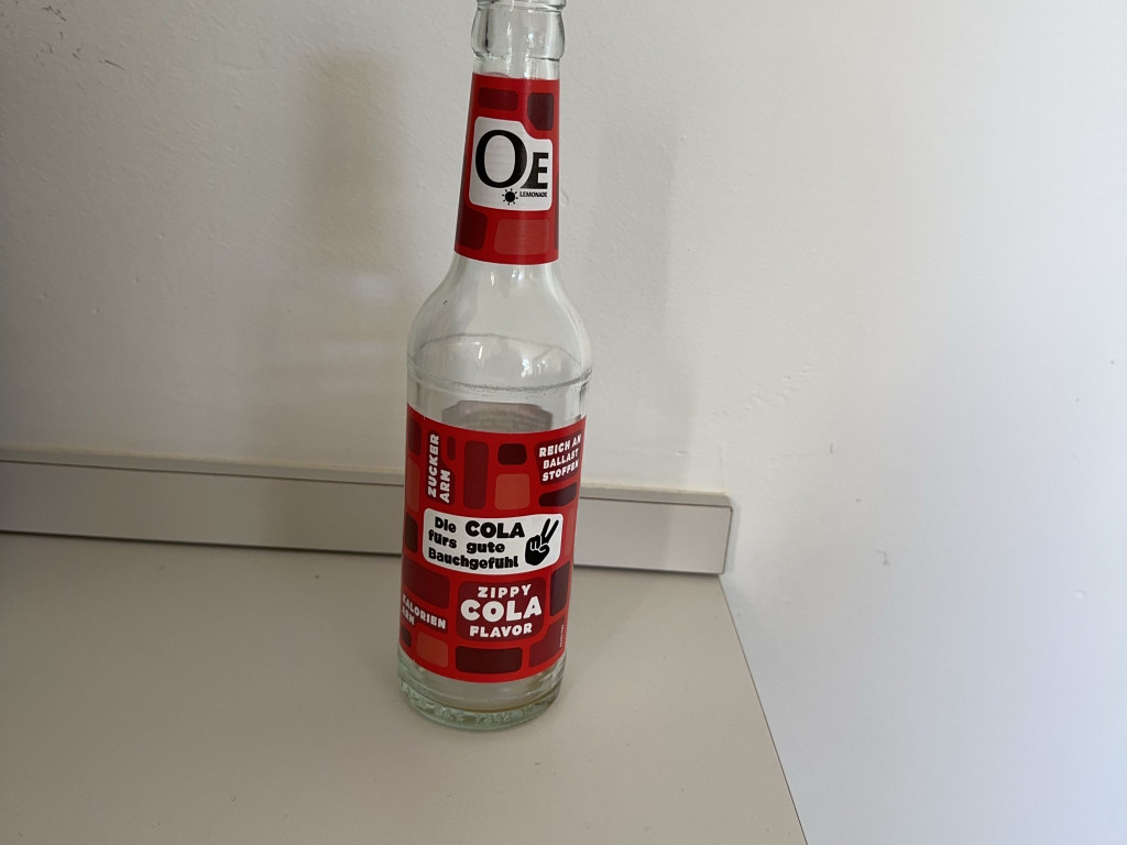 Oe Lemonade, Cola von Stefanblaschak | Hochgeladen von: Stefanblaschak Oe Lemonade, Cola von Stefanblaschak | Hochgeladen von: Stefanblaschak