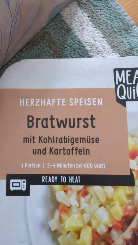 Bratwurst mit Kohlrabigemüse und Kartoffelb von walker59 | Hochgeladen von: walker59