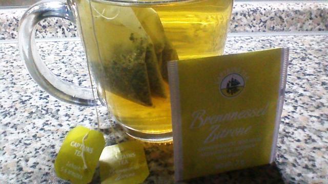 Brennesseltee-Mischung Captains Tea, aromatisiert Zitronenge | Hochgeladen von: Vici3007