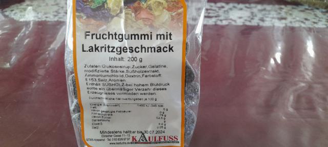 Fruchtgummi mit Lakritzgeschmack, Weingummi von petragolze607 | Hochgeladen von: petragolze607