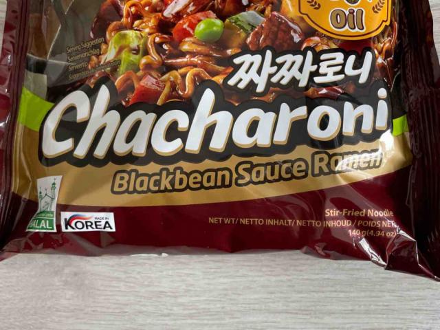 Chacharoni Blackbean Sauce Ramen by phungi | Uploaded by: phungi