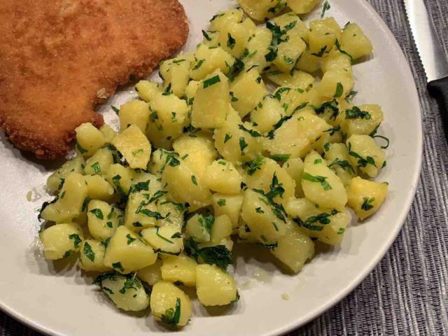 Parsley potatoes by Szilvi | Uploaded by: Szilvi