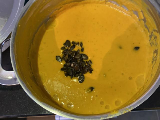 Hochgeladen von: simoneingo Hochgeladen von: simoneingo