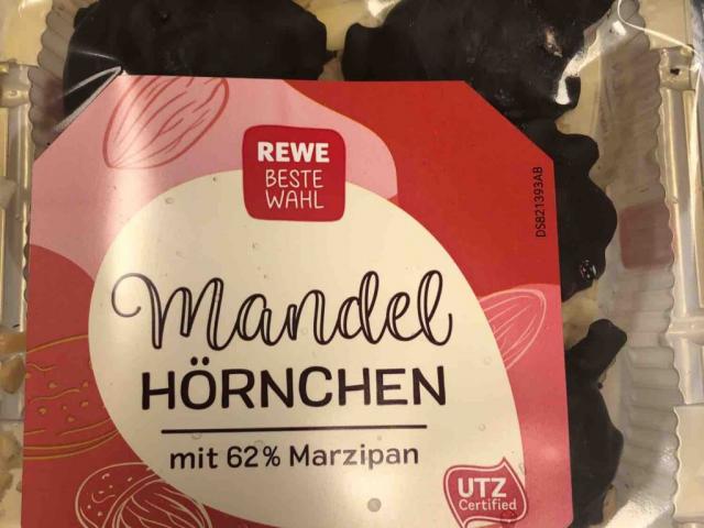 Mandelhörnchen, mit 62% Marzipan von michellesophiewi527 | Hochgeladen von: michellesophiewi527