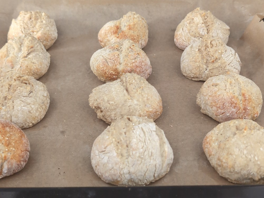 Hochgeladen von: Clizzix Hochgeladen von: Clizzix