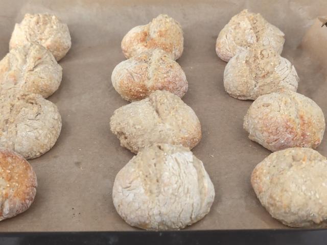 Hochgeladen von: Clizzix Hochgeladen von: Clizzix