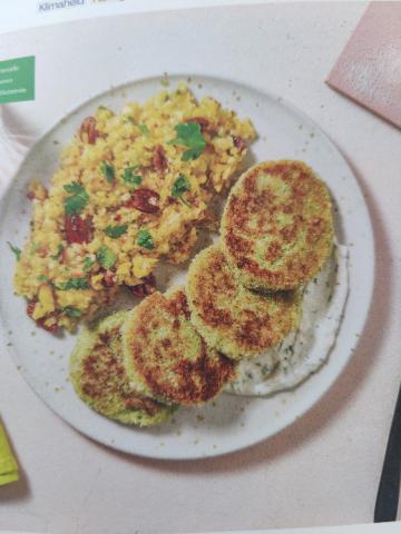 HelloFresh Gemüseplätzchen mit gelbem Apfel-Karotten-Salat von r | Hochgeladen von: rebbanana