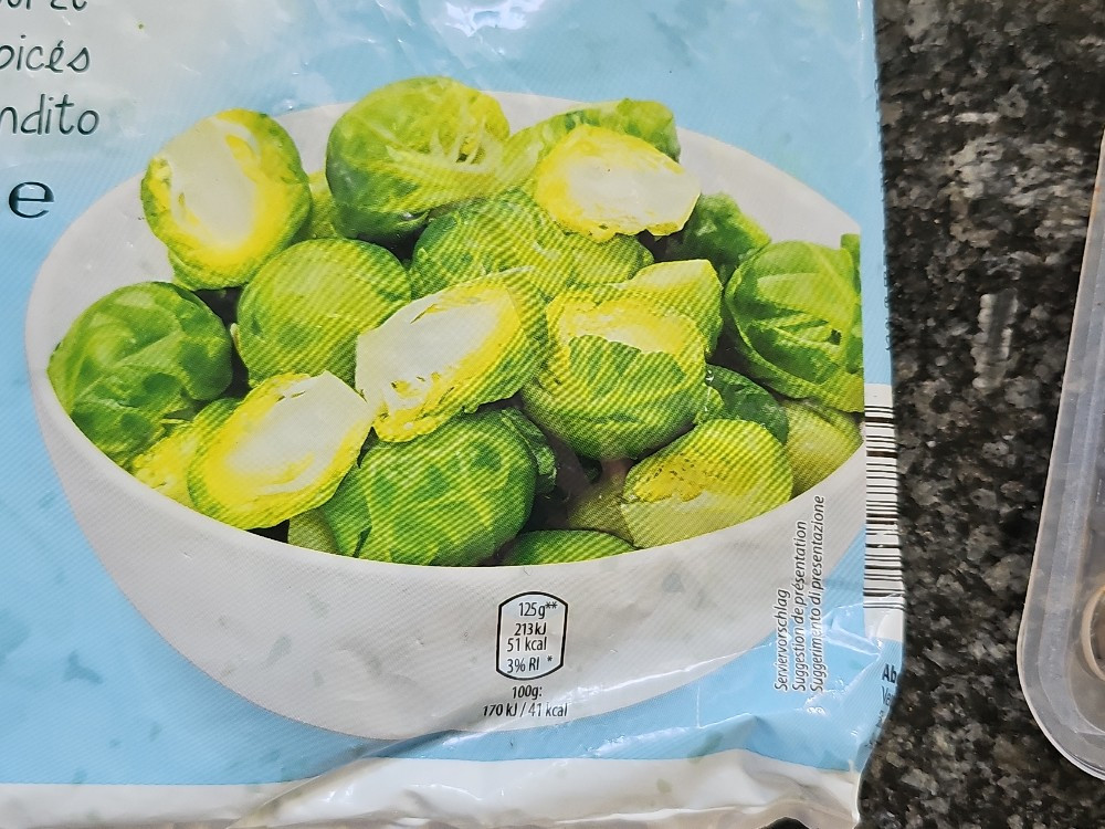 Rosenkohl, gefroren von Claudia88 | Hochgeladen von: Claudia88 Rosenkohl, gefroren von Claudia88 | Hochgeladen von: Claudia88