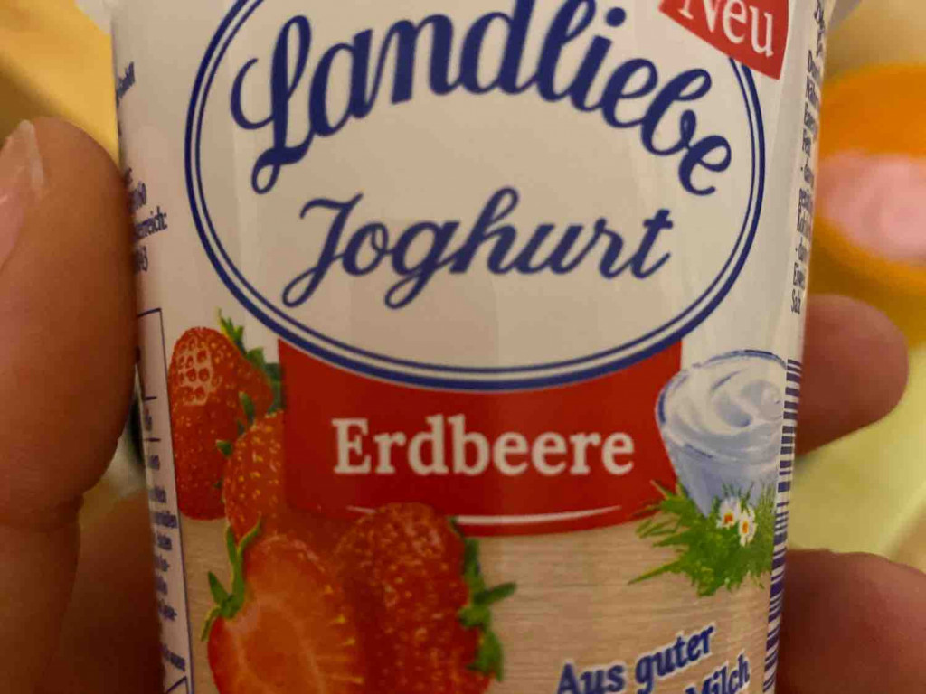 Joghurt, Erdbeere von jessifltschr | Hochgeladen von: jessifltschr