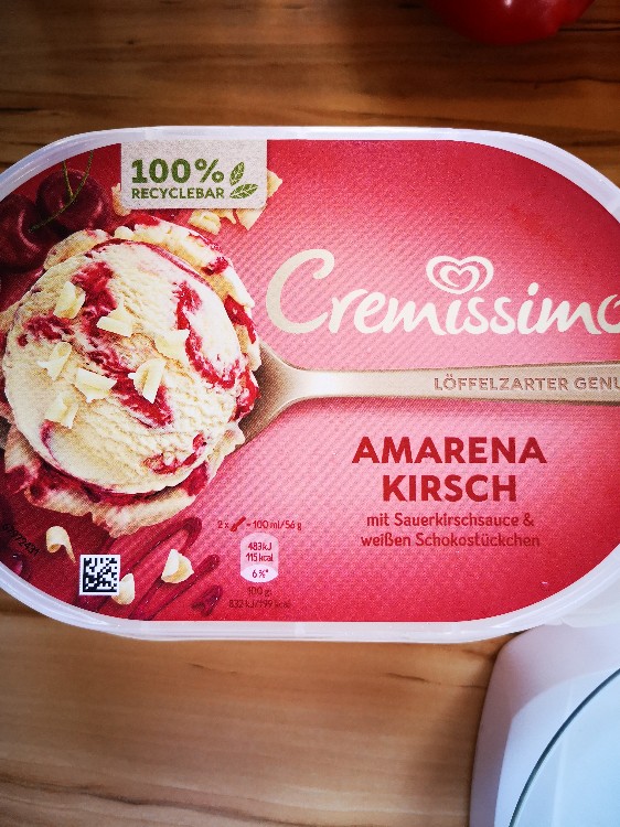 Amarena Kirsch, Mit Sauerkirschsauce & weißen Schokostückche von lisaholder | Hochgeladen von: lisaholder