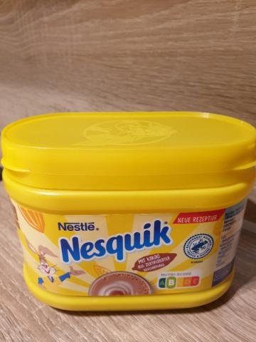 Nesquik, je Teelöffel Pulver und 100 ml Milch von Justfreaky | Hochgeladen von: Justfreaky