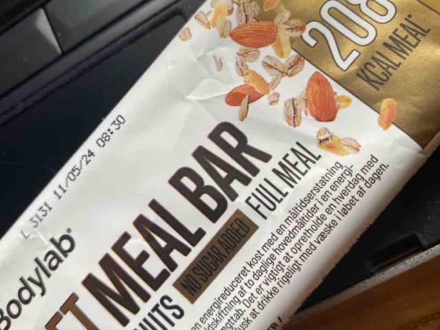 Full meal bar - Oatmeal & nuts by cam1velez | Uploaded by: cam1velez