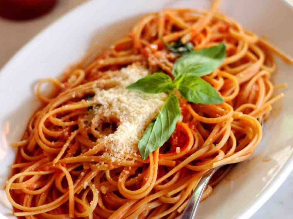 Spaghetti Pomodoro e basilico von Elenafant | Hochgeladen von: Elenafant