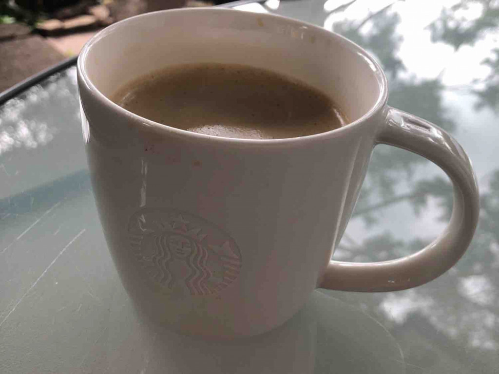 Kaffee (100 ml), Vollmilch - 3,8% (10 ml), 5g Zucker, Kaffee mit | Hochgeladen von: Kolobok