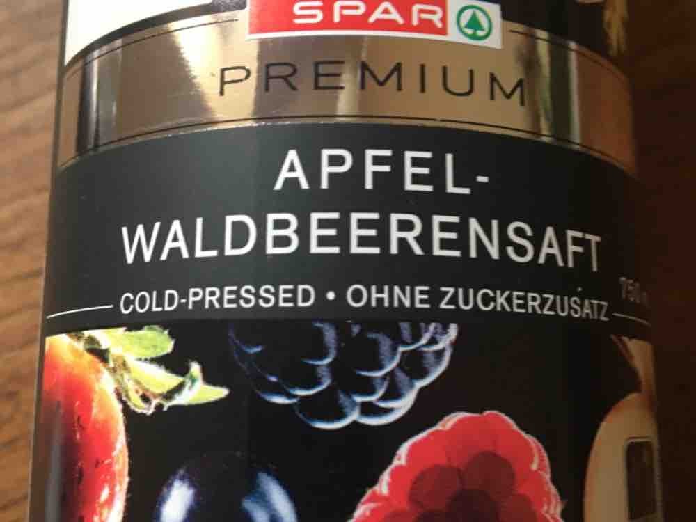 Apfel Saft mit Erdbeer-, Himbeer-, schwarze Johannisbeer- und Br | Hochgeladen von: pezzl