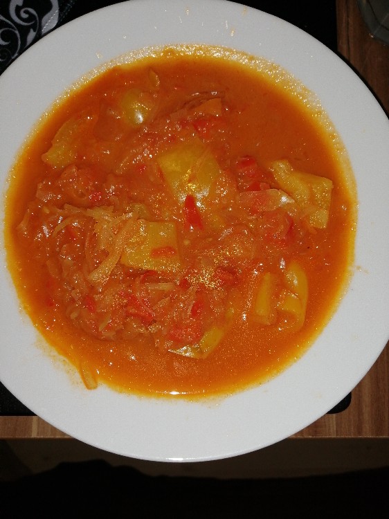 Sauerkraut-Tomaten-Eintopf, Tomatig von Kinateder Petra | Hochgeladen von: Kinateder Petra