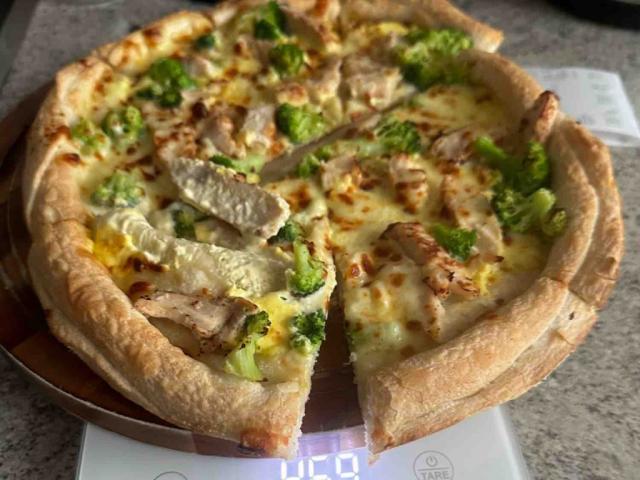 Dominos Pizza, Chicken & Broccoli von MaggieRose | Hochgeladen von: MaggieRose