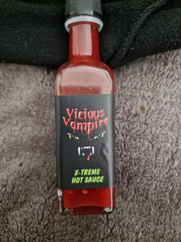 vicious vampire, hot sauce von skysurvergirl | Hochgeladen von: skysurvergirl