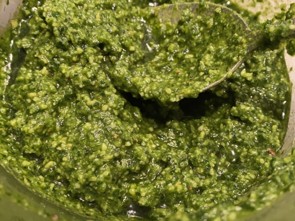 Bärlauchpesto mit Cashew, Parmesan, Raps- und Sonnenblumenöl Bio | Hochgeladen von: coridenkt Bärlauchpesto mit Cashew, Parmesan, Raps- und Sonnenblumenöl Bio | Hochgeladen von: coridenkt