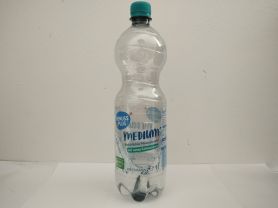 Genuss Plus - medium: Natürliches Mineralwasser mit wenig Kohlen | Hochgeladen von: micha66/Akens-Flaschenking