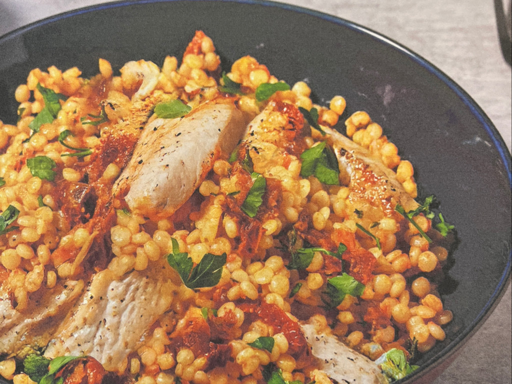 One-Pot sardischer Perlencouscous mit Hähnchen von LisSte | Hochgeladen von: LisSte One-Pot sardischer Perlencouscous mit Hähnchen von LisSte | Hochgeladen von: LisSte