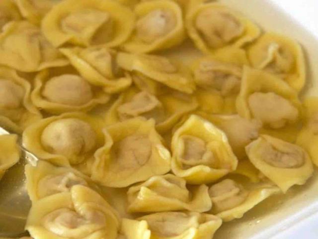 Cappelletti, in brodo by alexghid | Uploaded by: alexghid