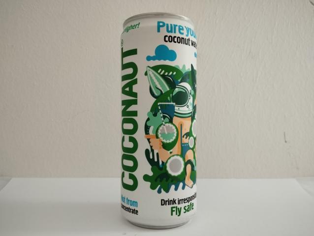 Pure young coconut water | Hochgeladen von: micha66/Akens-Flaschenking