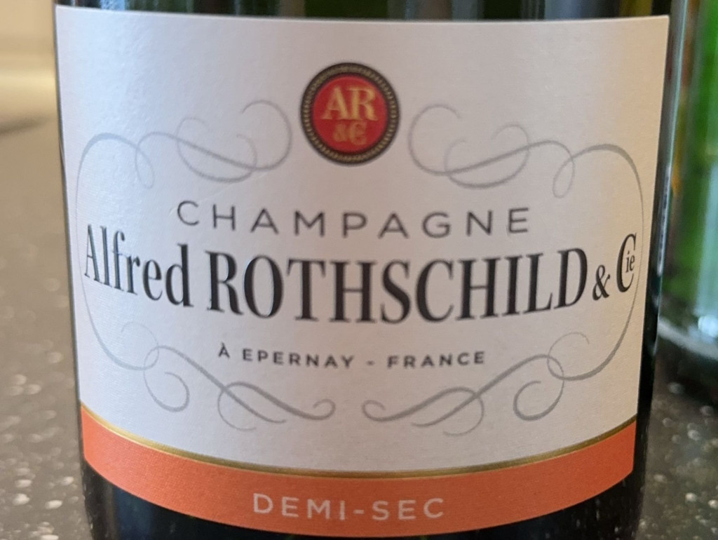 Alfred Rothschild Champanger Demi-Sec, 12% vol von hjekevjdjdbee | Hochgeladen von: hjekevjdjdbee