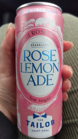 Rose Lemonade, Sparkling crafted Rose flavour von svenjasusa | Hochgeladen von: svenjasusa