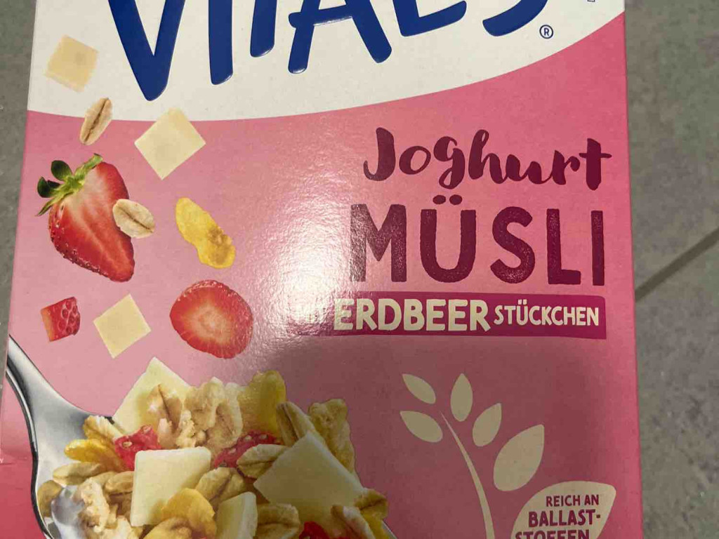 Jogurt müsli, + Erdbeer von lena0jz | Hochgeladen von: lena0jz