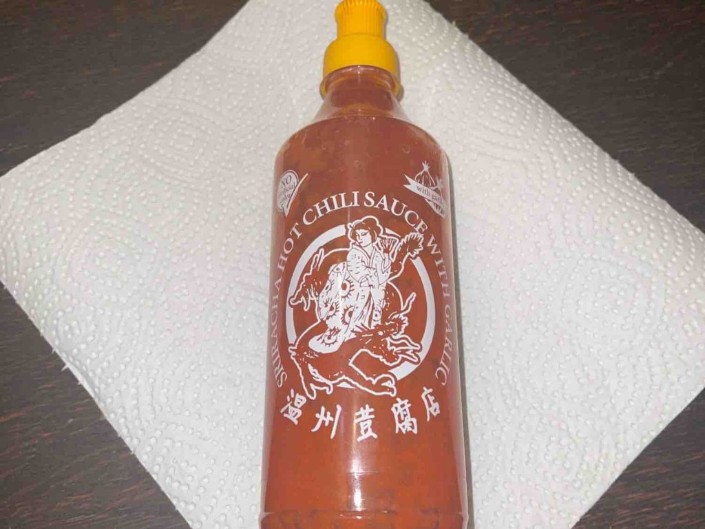 Sriracha Hot Chili Sauce, with Garlic von kaansahin | Hochgeladen von: kaansahin