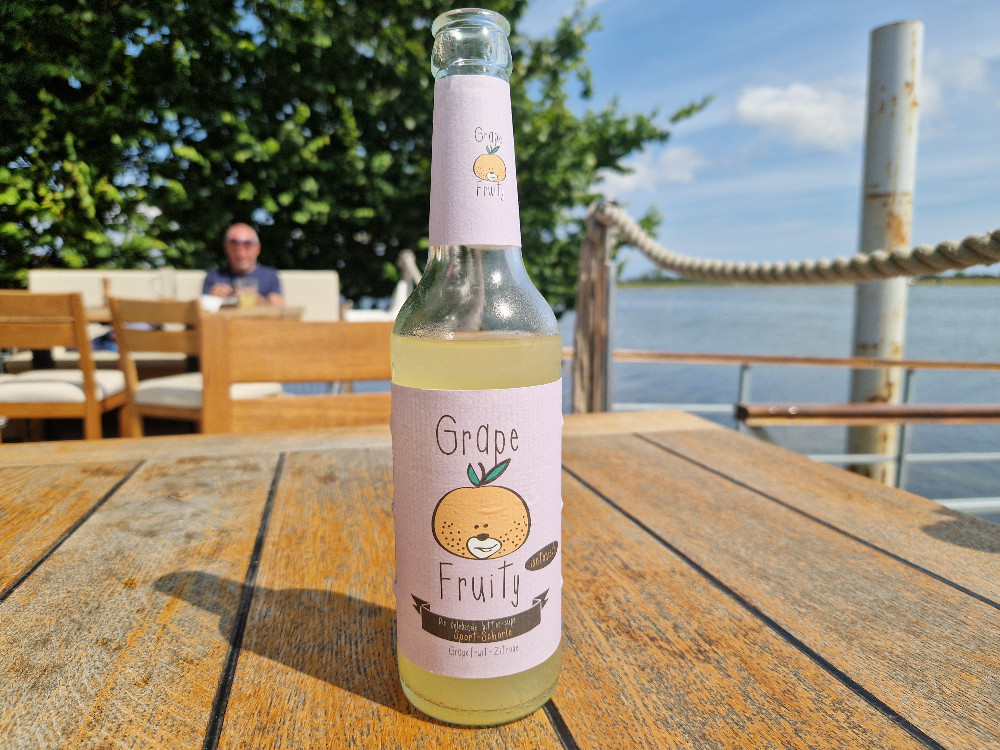 Grapefruit Fruity, Sportschule isotonisch von Annerwaterkant | Hochgeladen von: Annerwaterkant Grapefruit Fruity, Sportschule isotonisch von Annerwaterkant | Hochgeladen von: Annerwaterkant
